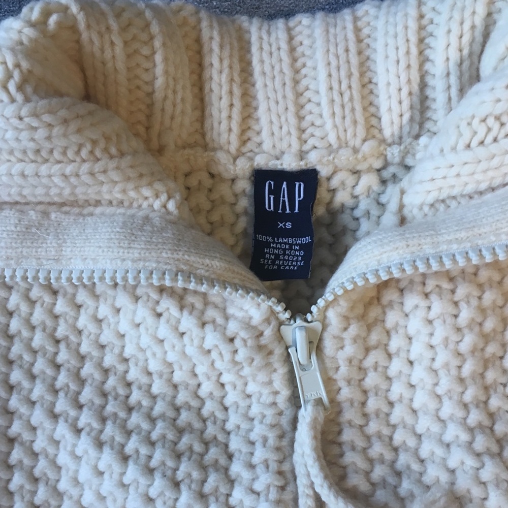 GAP Cream Color Zip Sweater sz xs